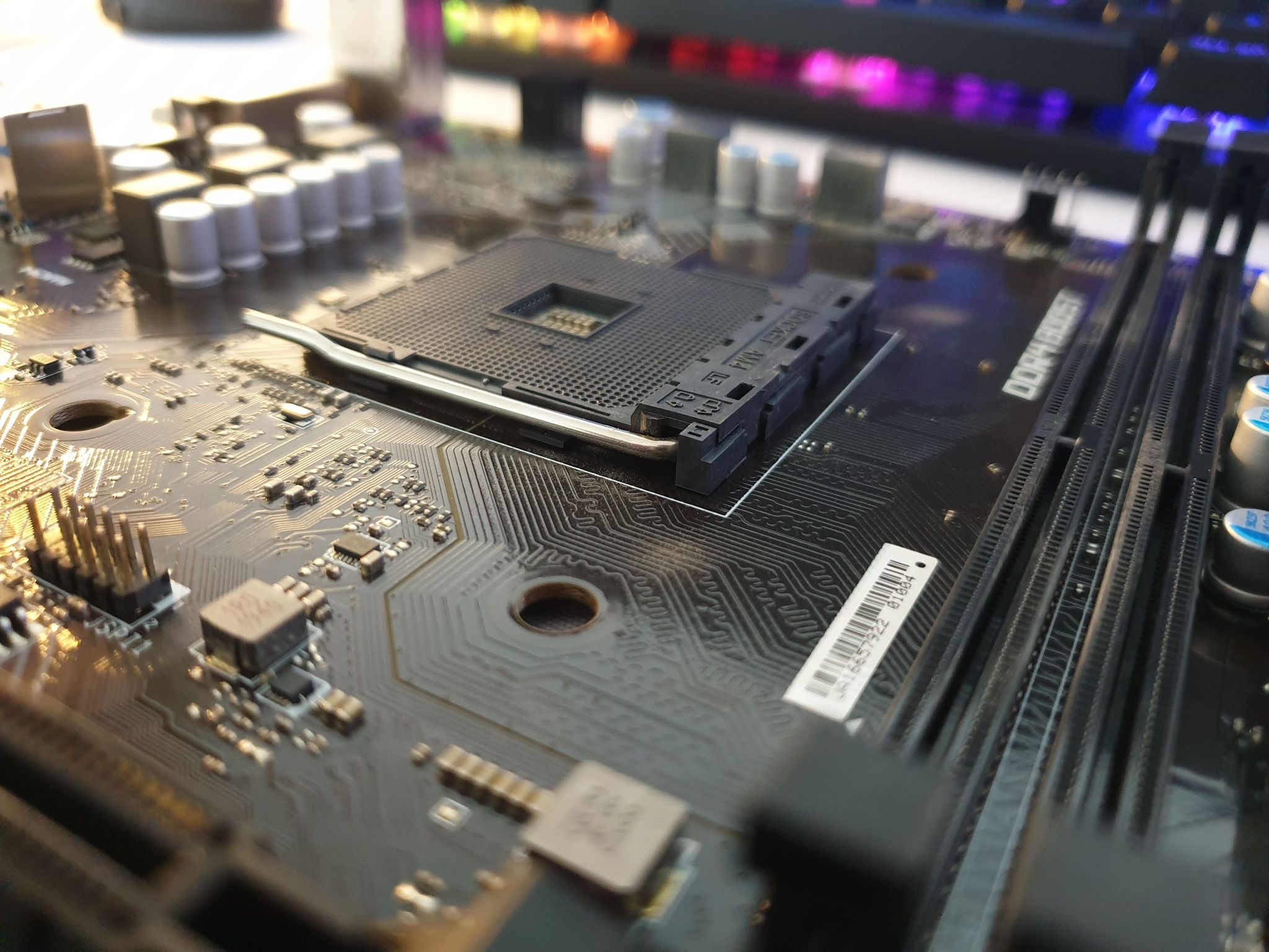 Carte mère & socket CPU